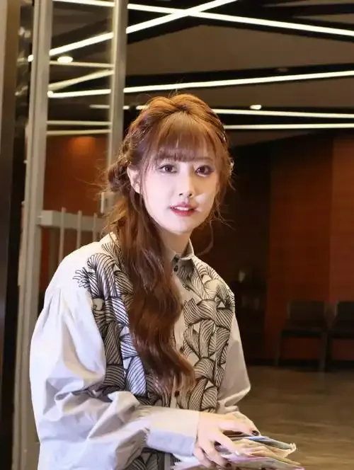 色网直播才艺展示直播截图
